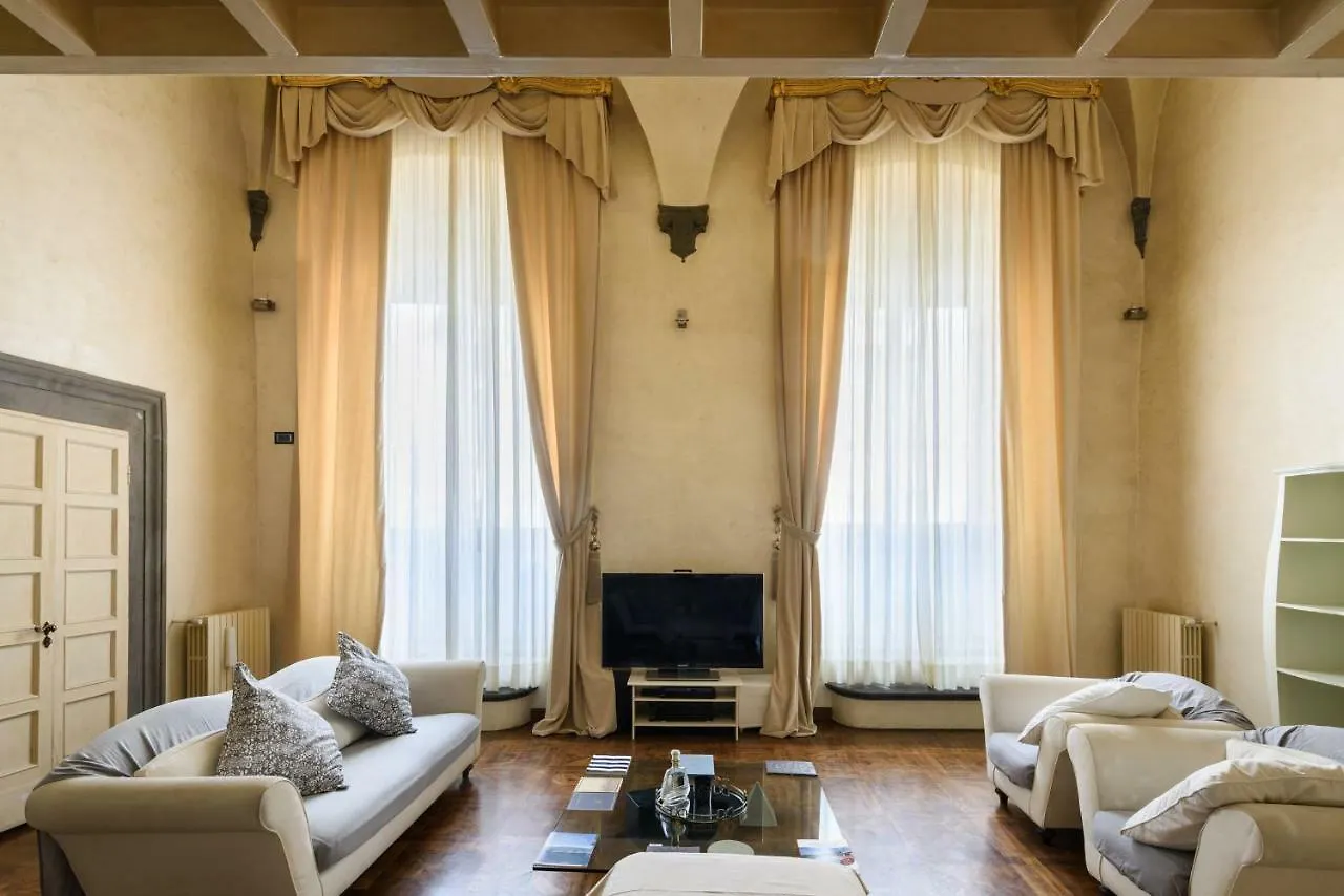 Mozart Palace Regal Suite Florence Apartment